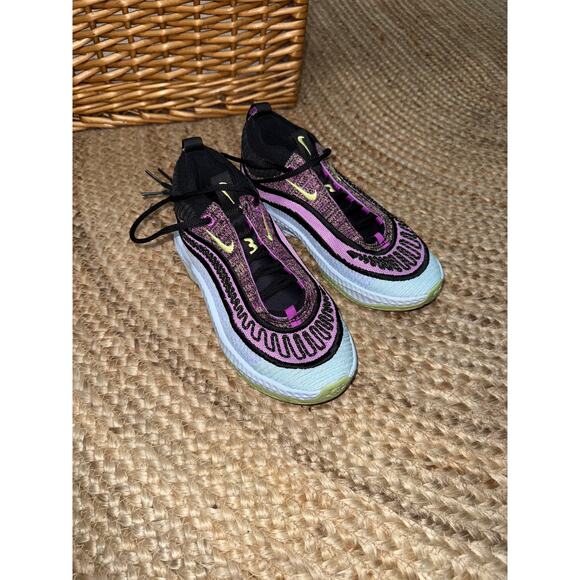 Nike Cosmic Unity Rush Fuscia Lemon Twist Size 5.5 Men’s - Picture 1 of 9